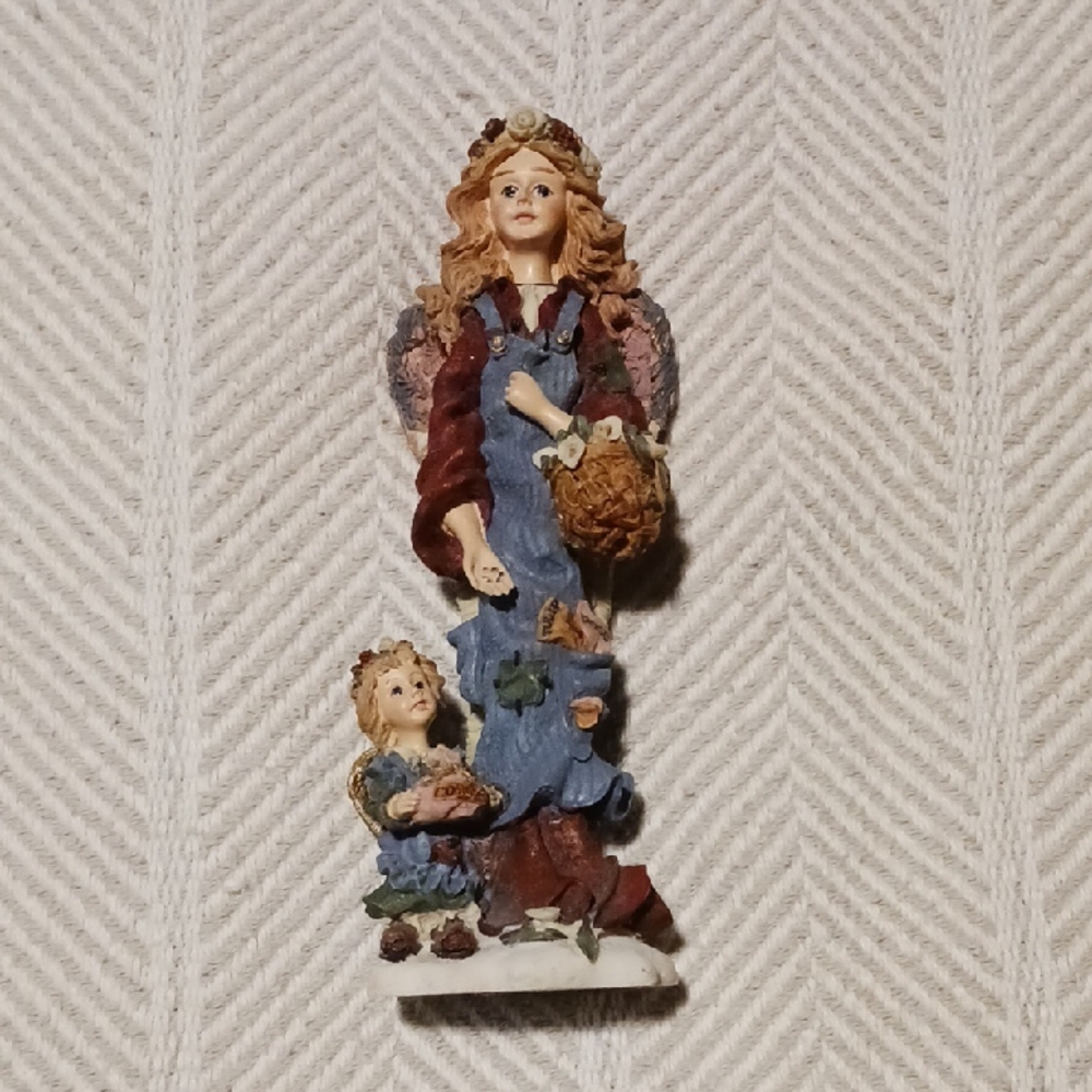 Boyds Bear Angel Figurine "The Garden Angel"